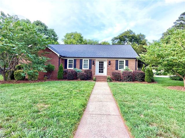925 Branchwood Drive, Kernersville, NC 27284