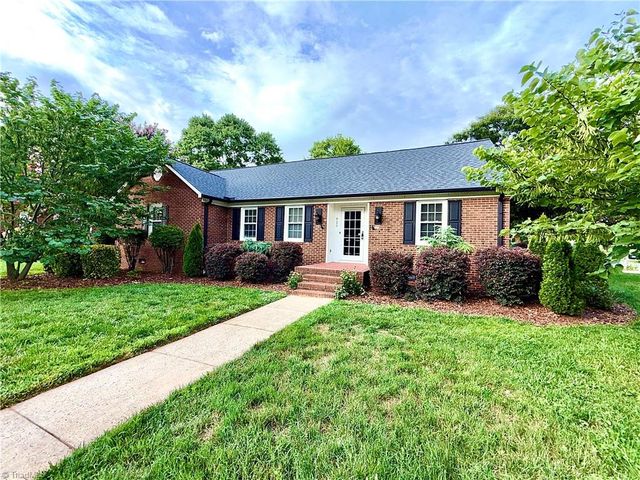 925 Branchwood Drive, Kernersville, NC 27284