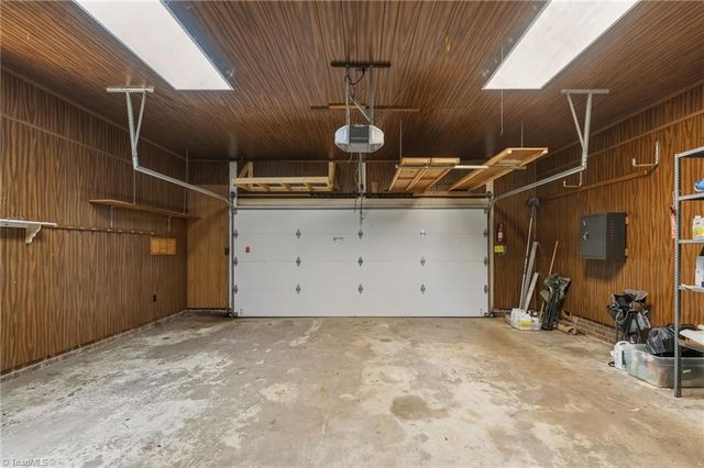 925 Branchwood Drive, Kernersville, NC 27284