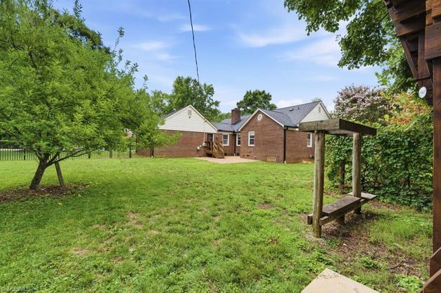 925 Branchwood Drive, Kernersville, NC 27284