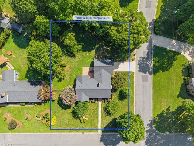 925 Branchwood Drive, Kernersville, NC 27284