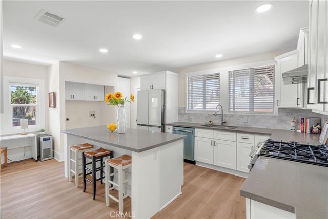 103 N Harvard, Los Angeles, CA 90004