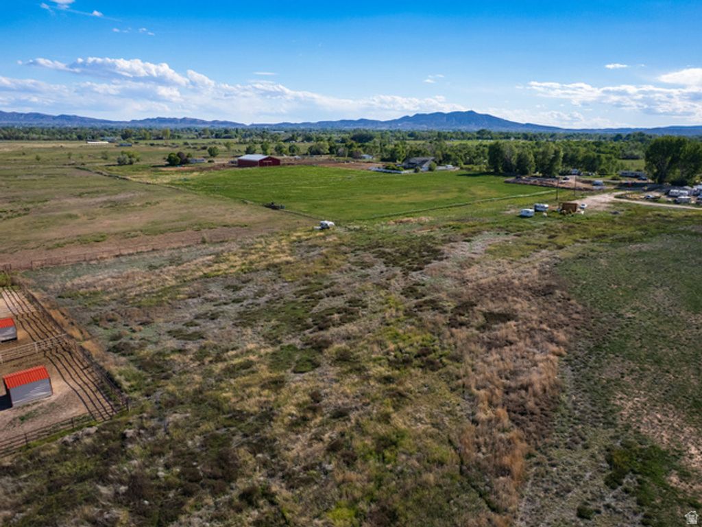 Image 14 of property listing at 2208 N 250 W, Vernal, UT 84078