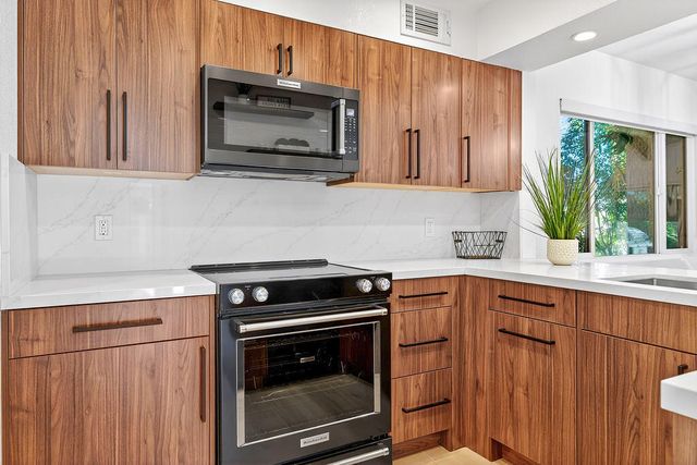 352 Forest Hills Drive, Rancho Mirage, CA 92270