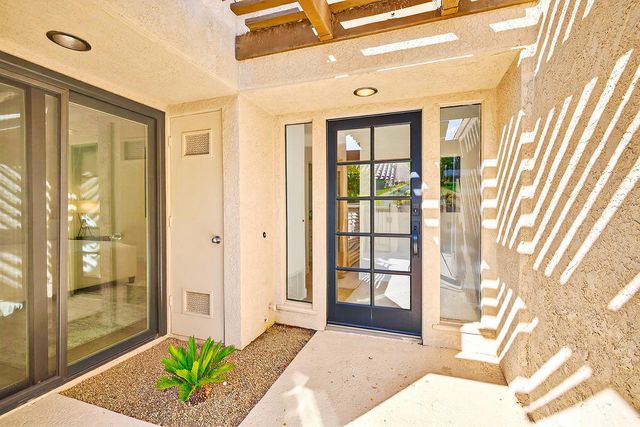 352 Forest Hills Drive, Rancho Mirage, CA 92270