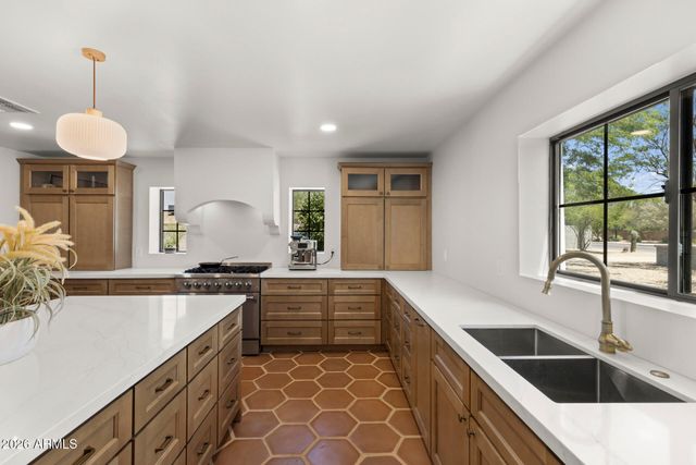17230 N 20TH Street, Phoenix, AZ 85022