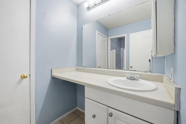 2009 W Loop A, Austin, TX 78758