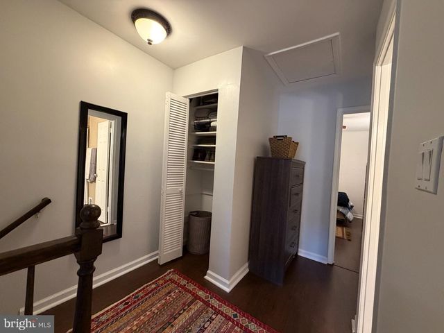 8834 SURVEYORS PL, Springfield, VA 22151