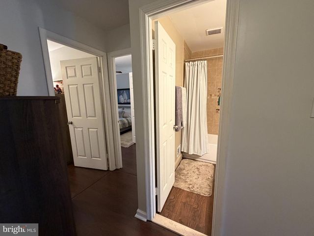 8834 SURVEYORS PL, Springfield, VA 22151