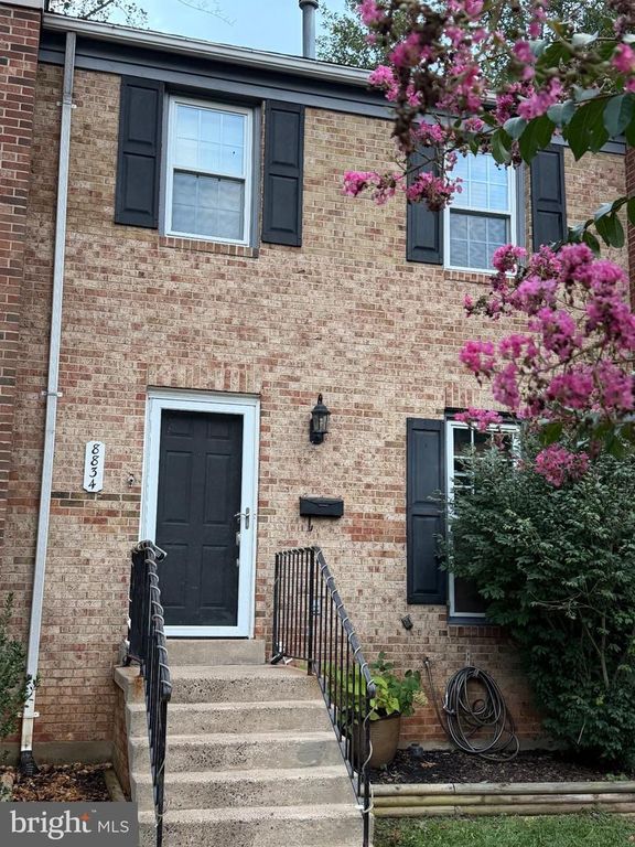 8834 SURVEYORS PL, Springfield, VA 22151