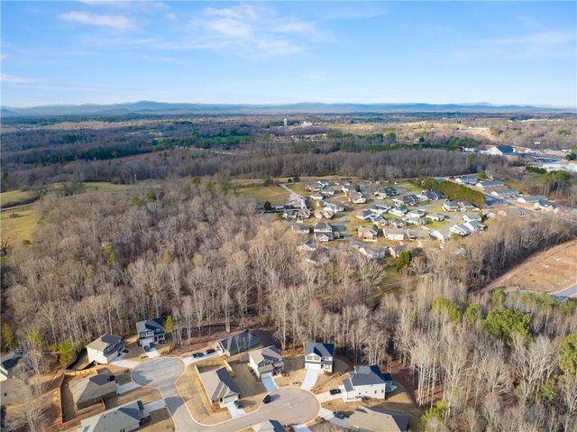 321 Magnolia Villas Drive, Cornelia, GA 30531