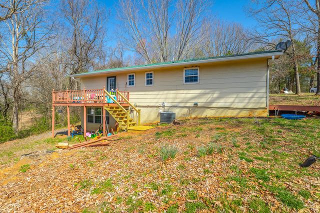 182 Woodbine Drive, Benton, TN 37307