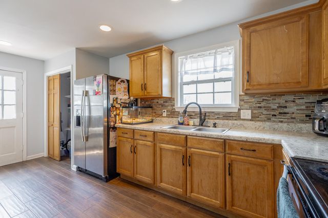 182 Woodbine Drive, Benton, TN 37307