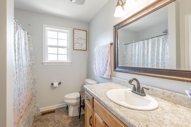 182 Woodbine Drive, Benton, TN 37307