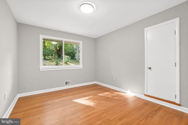 10705 LOCKRIDGE DR, Silver Spring, MD 20901