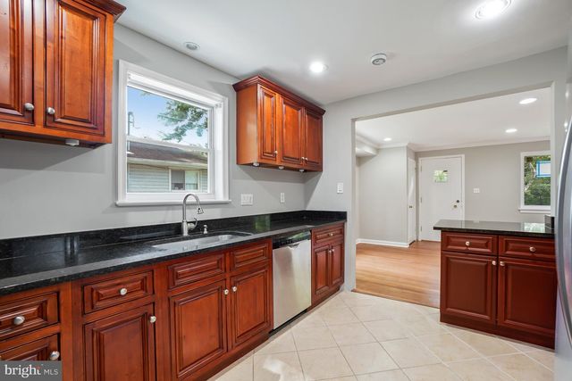 10705 LOCKRIDGE DR, Silver Spring, MD 20901