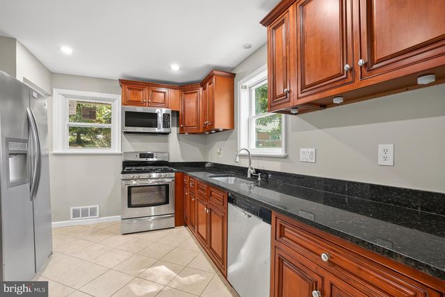 10705 LOCKRIDGE DR, Silver Spring, MD 20901