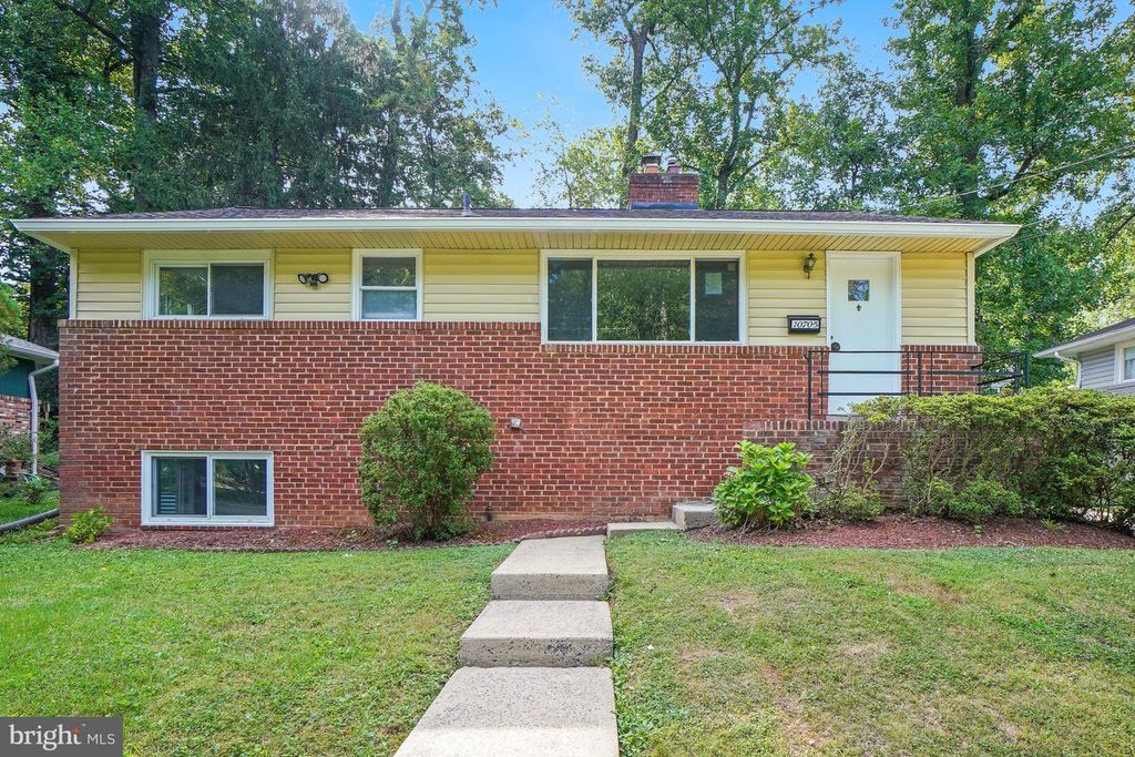 10705 LOCKRIDGE DR, Silver Spring, MD 20901