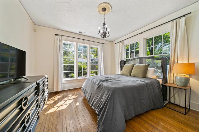 105 N COX ST, Memphis, TN 38104