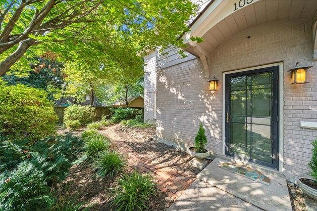 105 N COX ST, Memphis, TN 38104