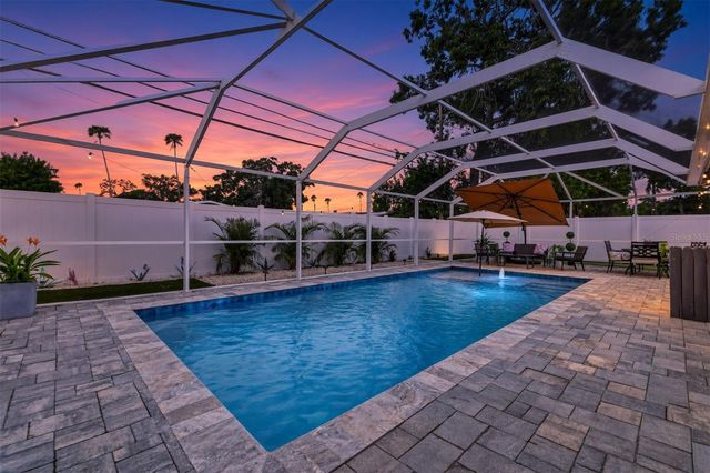 4018 HELENA STREET NE, St Petersburg, FL 33703