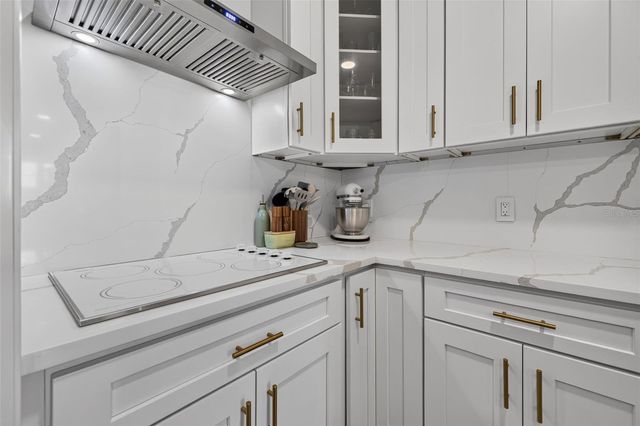 4018 HELENA STREET NE, St Petersburg, FL 33703