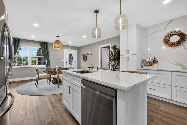 4018 HELENA STREET NE, St Petersburg, FL 33703