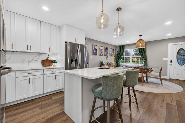 4018 HELENA STREET NE, St Petersburg, FL 33703