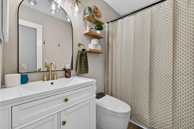 4018 HELENA STREET NE, St Petersburg, FL 33703