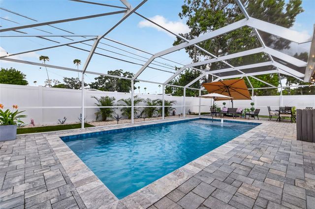 4018 HELENA STREET NE, St Petersburg, FL 33703