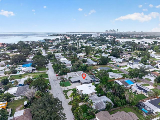 4018 HELENA STREET NE, St Petersburg, FL 33703