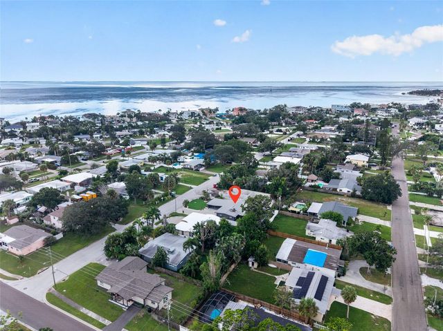 4018 HELENA STREET NE, St Petersburg, FL 33703