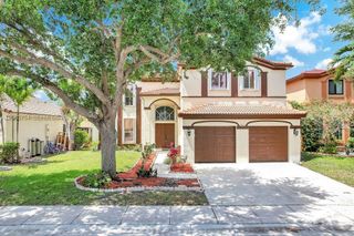 1623 E Harmony Lake Circle, Davie, FL 33324
