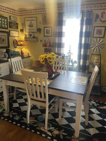 510 1st St, Lawrenceburg, TN 38464