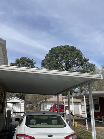 510 1st St, Lawrenceburg, TN 38464