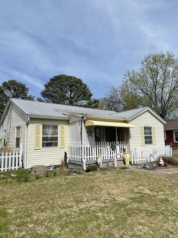 510 1st St, Lawrenceburg, TN 38464