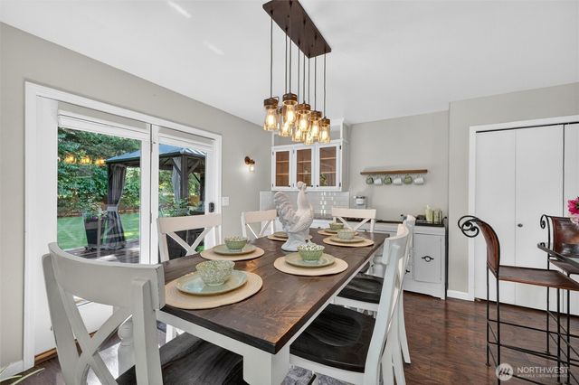 6898 Golf View Drive, Lynden, WA 98264