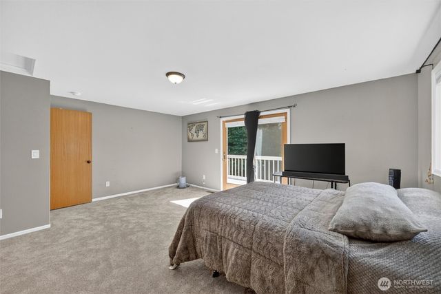 6898 Golf View Drive, Lynden, WA 98264