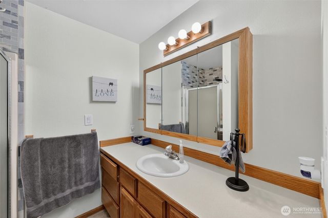 6898 Golf View Drive, Lynden, WA 98264