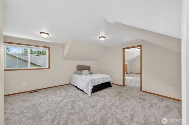 6898 Golf View Drive, Lynden, WA 98264