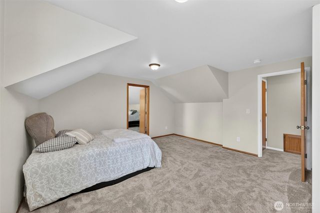 6898 Golf View Drive, Lynden, WA 98264