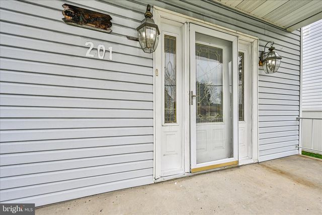201 BEECHWOOD AVE, Mar Lin, PA 17951