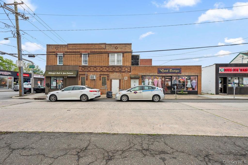 120 Rockaway Avenue, Valley Stream, NY 11580 — photo 3