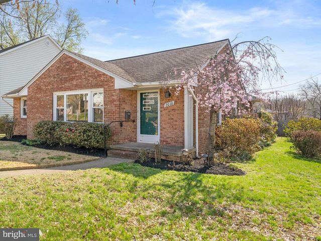 2010 WASHINGTON AVE, Fredericksburg, VA 22401