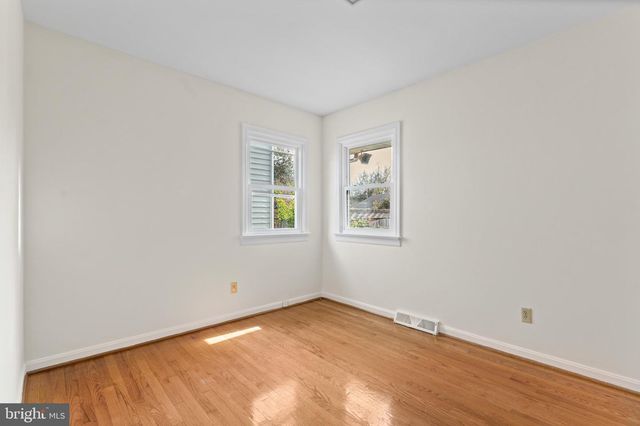 2010 WASHINGTON AVE, Fredericksburg, VA 22401