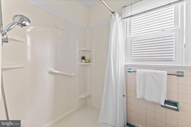 2010 WASHINGTON AVE, Fredericksburg, VA 22401