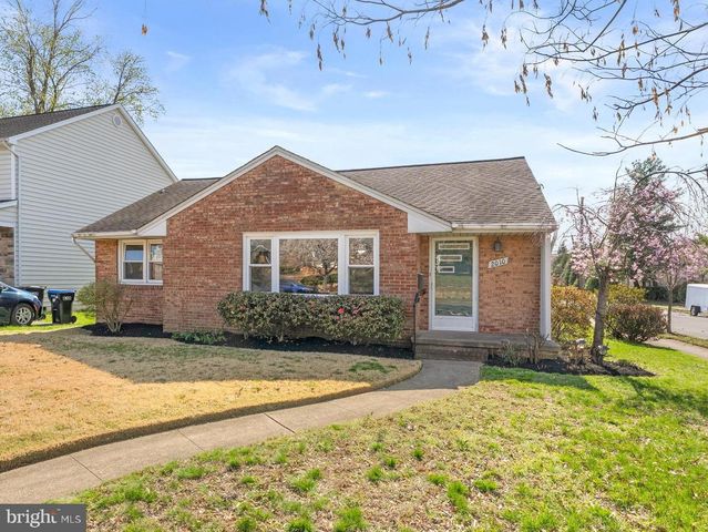 2010 WASHINGTON AVE, Fredericksburg, VA 22401