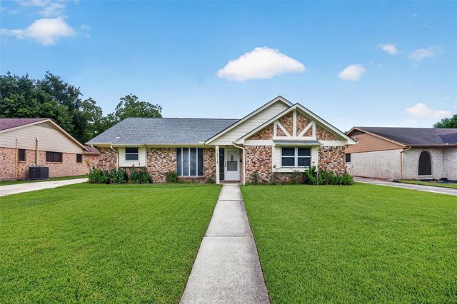 10715 Sagewind Drive, Houston, TX 77089