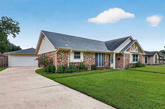 10715 Sagewind Drive, Houston, TX 77089