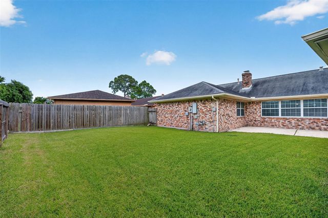 10715 Sagewind Drive, Houston, TX 77089